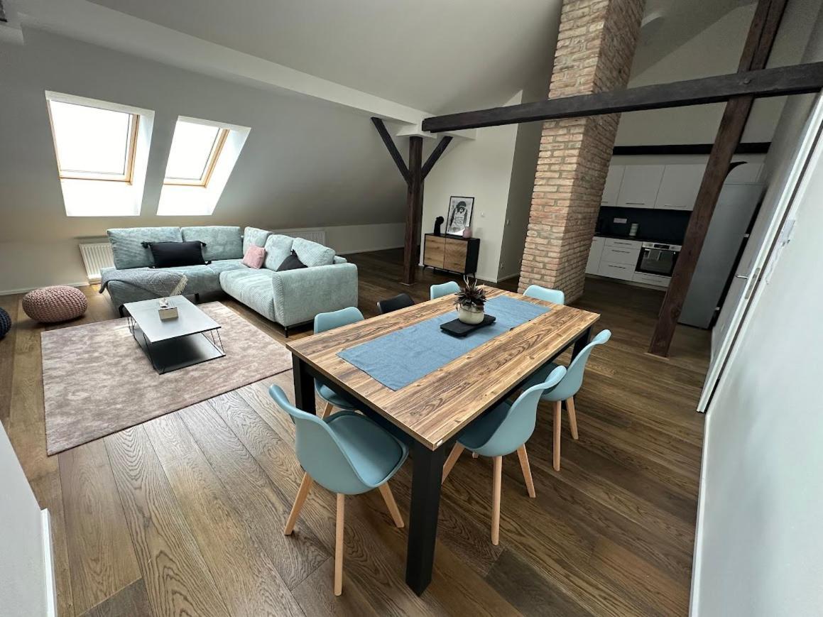 Loft Apartments Prag Eksteriør billede