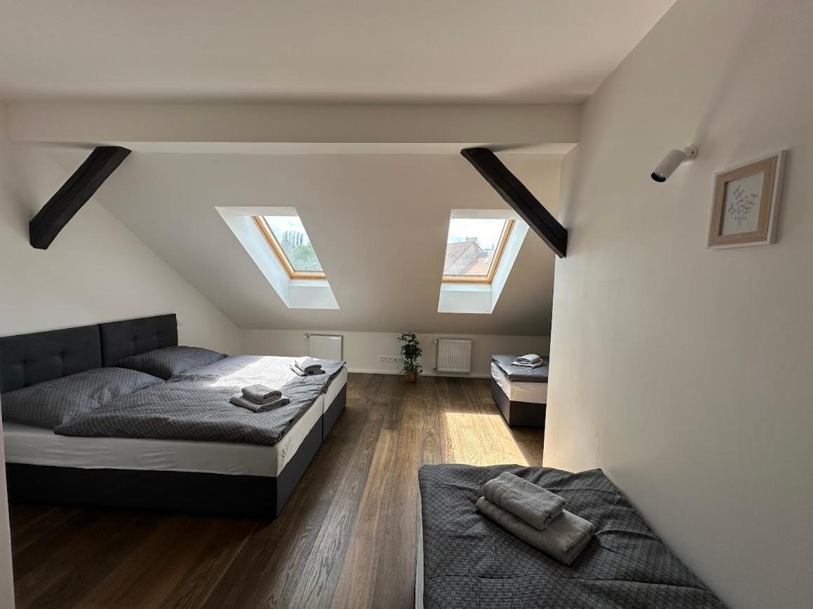 Loft Apartments Prag Eksteriør billede